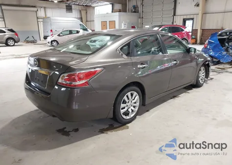 2015 Nissan Altima 2.5 S from USA, damaged, VIN 1N4AL3AP0FC581165
